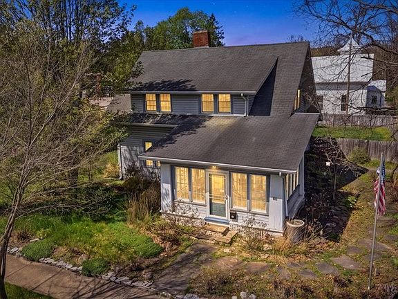 3rd image of 66 Church St