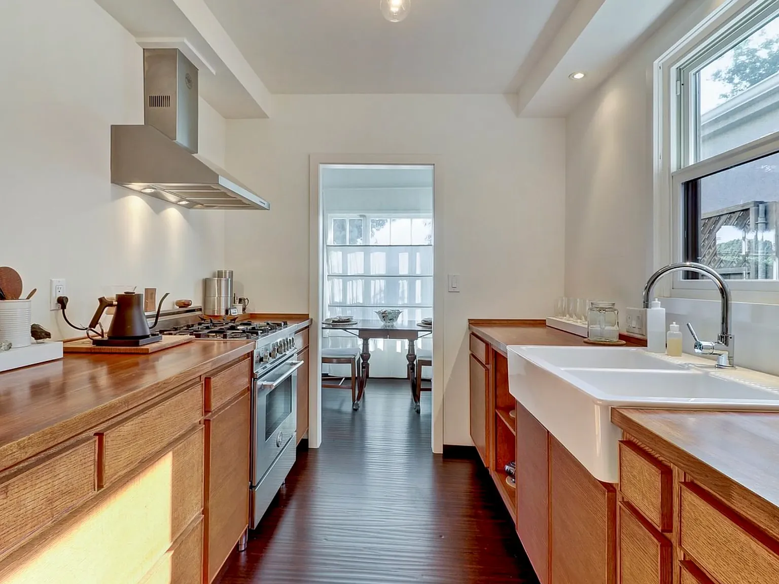 1 bed, 1055 sqft, $5,500 — Photo 4