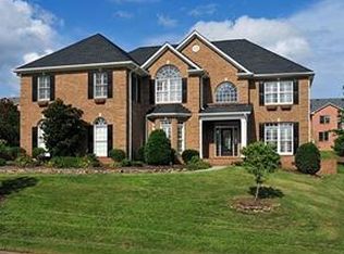 214 Windham Hill Rd, Knoxville, TN 37934