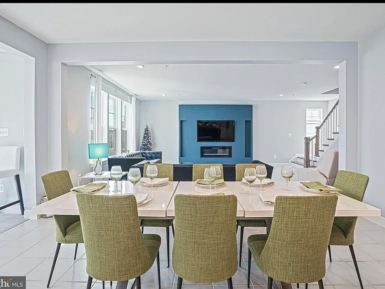 3813 Gentle Breeze Dr — Photo 10