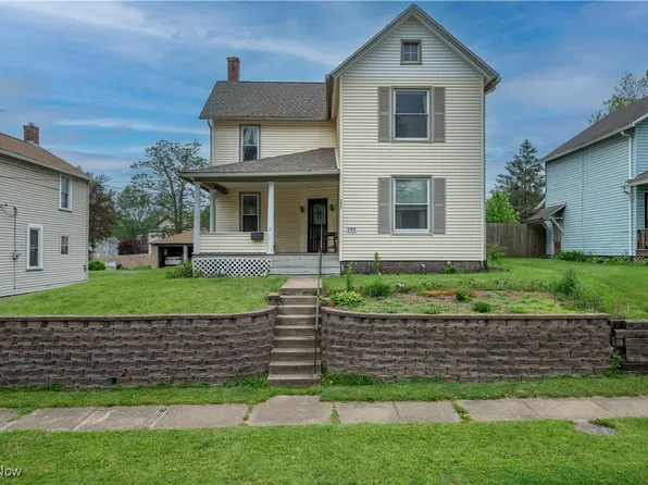 390 E Clark St, East Palestine, OH 44413