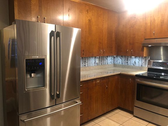 3rd image of 2517 NE 106th Pl
