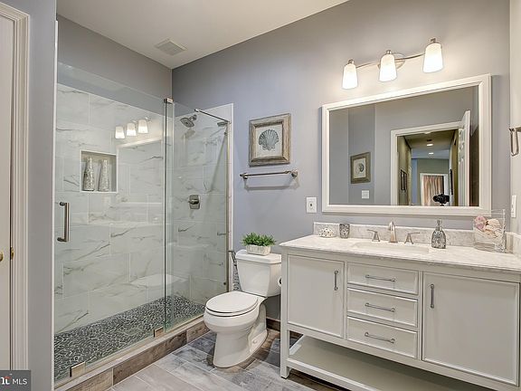 5th image of 47081 Glenaire Ct