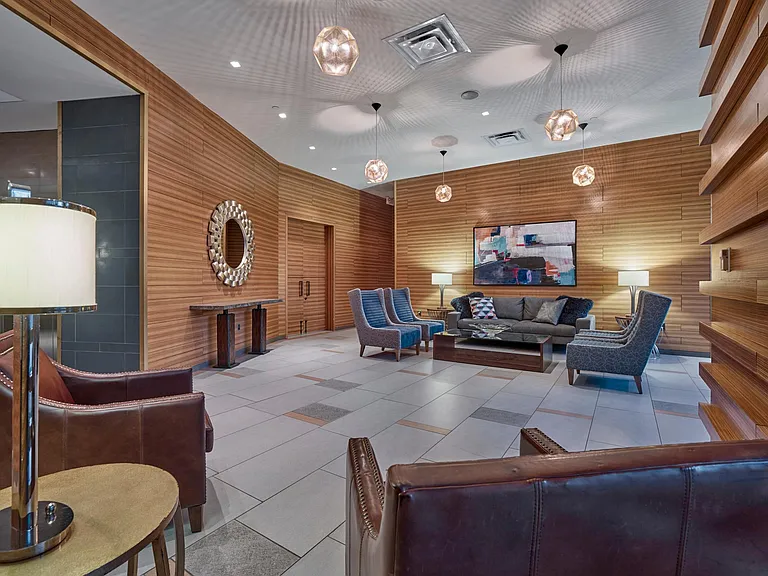 The Vue — Photo 6