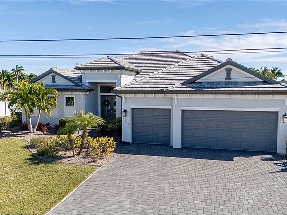 2nd image of 1211 SE 10th Ave