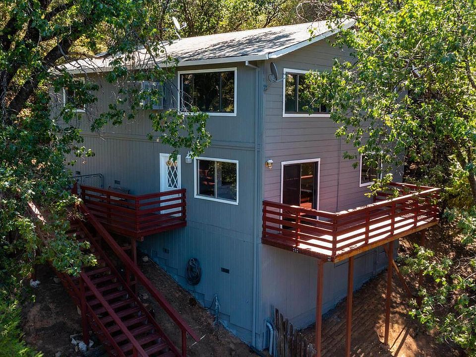 1st image of 16595 Creekside Dr