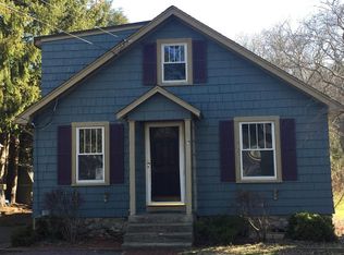 148 Chestnut St, Foxboro, MA 02035