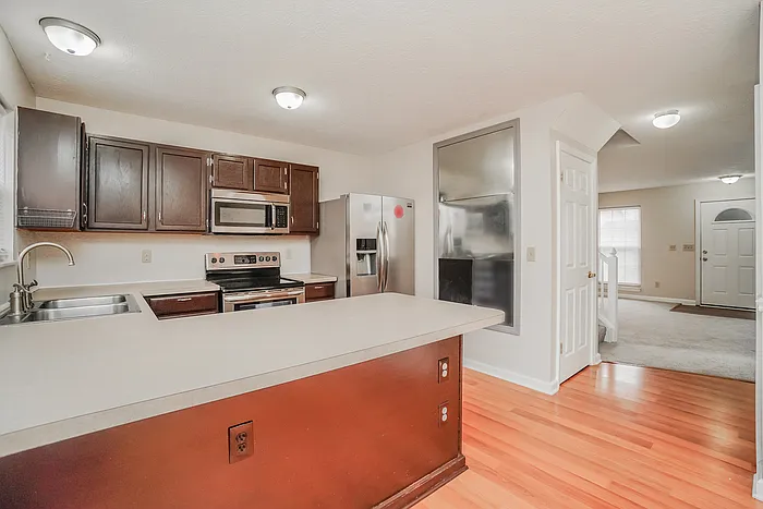 1449 Pepper Ln — Photo 9
