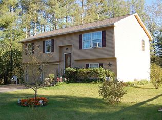 30 Perkins Rd, Rutland, VT 05701