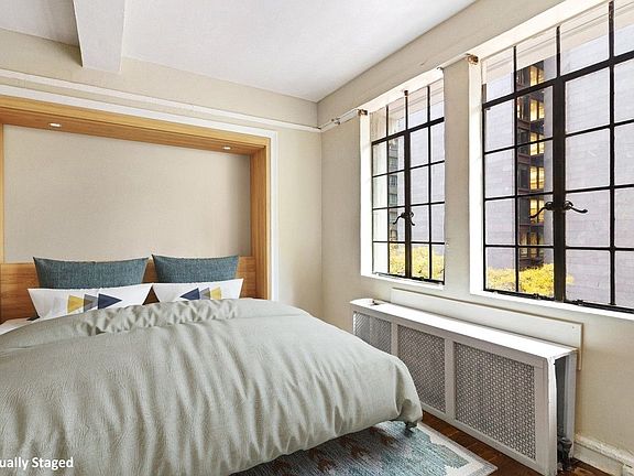 3rd image of 312 E 42nd St #306