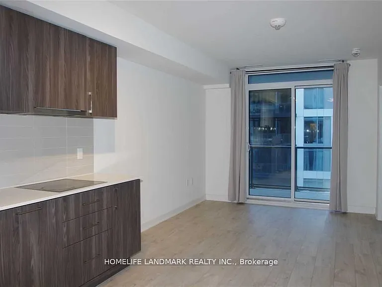 27 Bathurst St #1113 — Photo 8