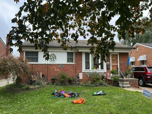 28913 Boston St, Saint Clair Shores, MI 48081