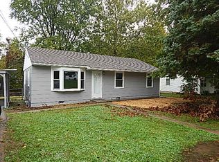 910 N Locust St, Carrollton, MO 64633