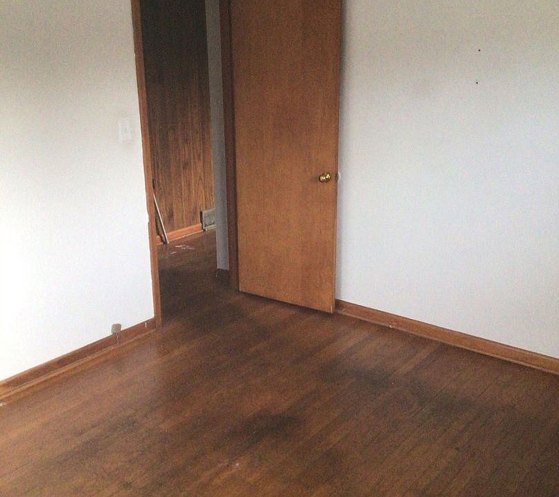 2nd image of 5120 N 77th St #5120