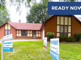 3905 Clover Hill Dr, Memphis, TN 38135