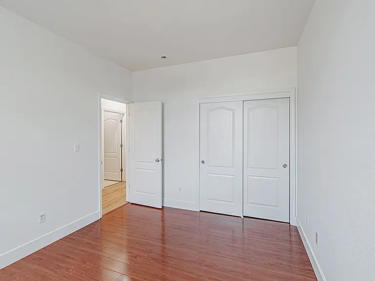 118 Copper Beech Gln — Photo 20