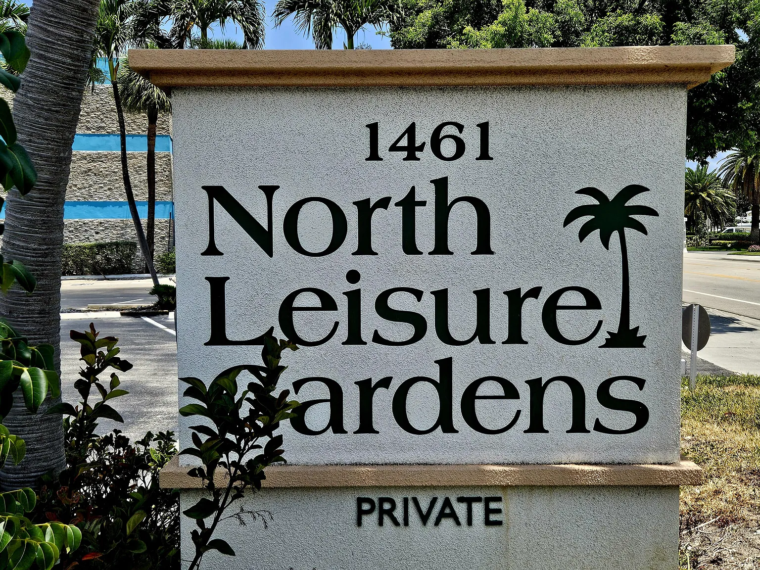 1 bed, 1.5 bath, 750 sqft, $1,850 — Photo 2