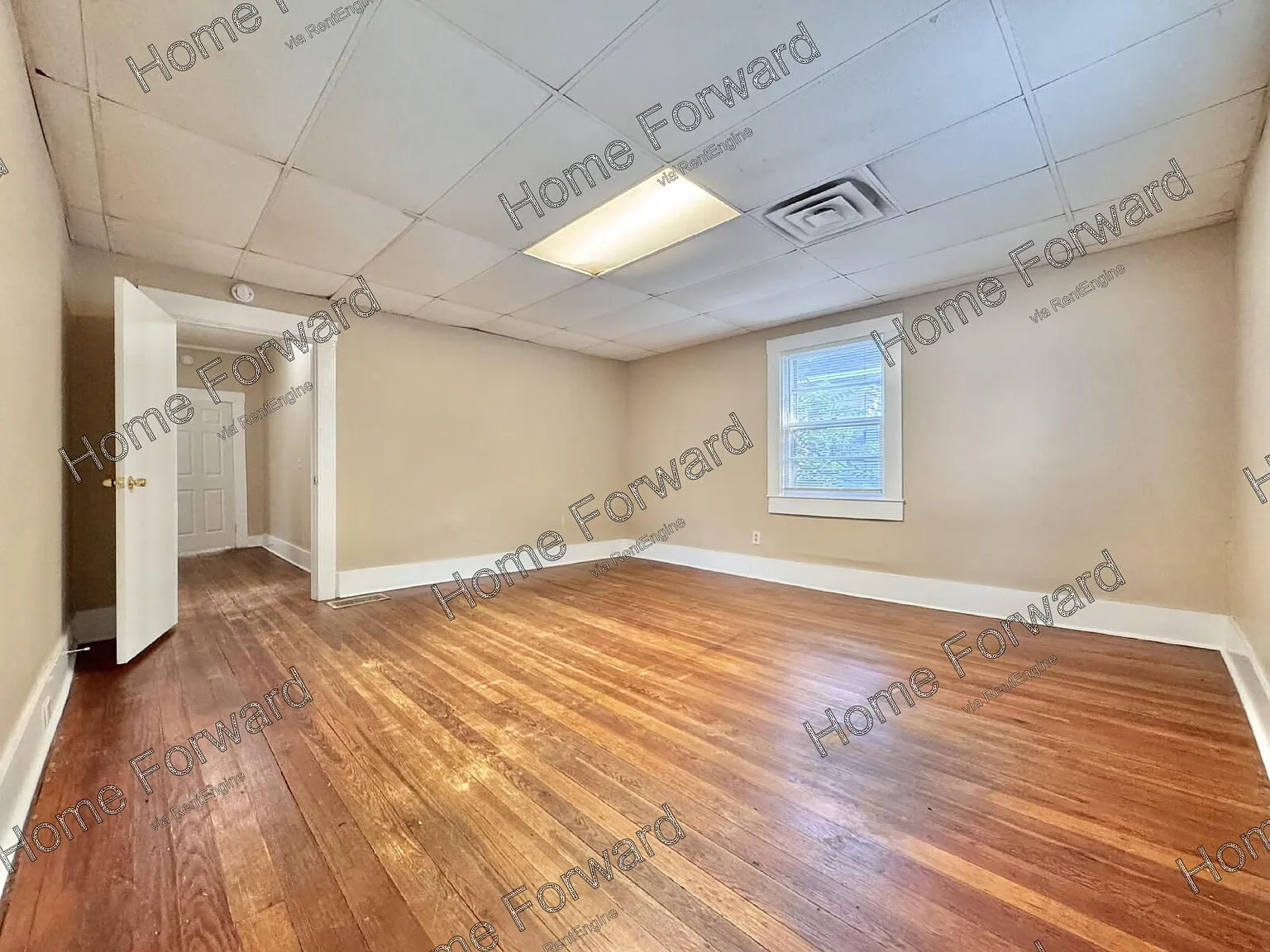 3 bed, 2.0 bath, 1760 sqft, $1,200 — Photo 3