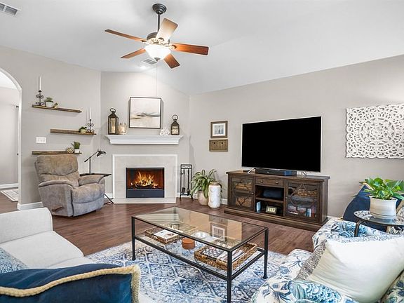 2nd image of 6012 White Pine Dr