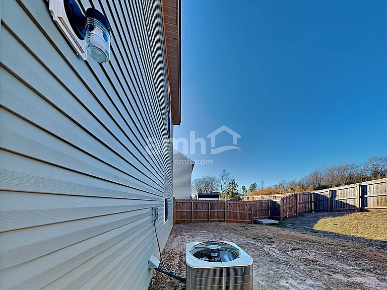 2054 Southlea Dr — Photo 21
