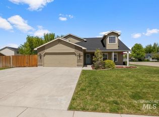 7118 E Hampton Ln, Nampa, ID 83687