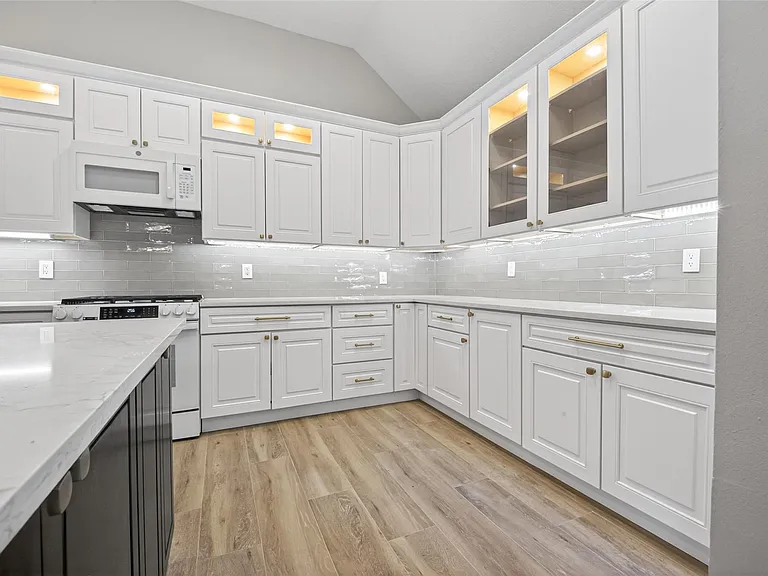 3117 Cedar Knolls Dr — Photo 13