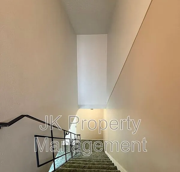 820 2nd Ave NW #2 — Photo 24