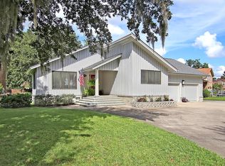 1017 Live Oak Ave, Moncks Corner, SC 29461