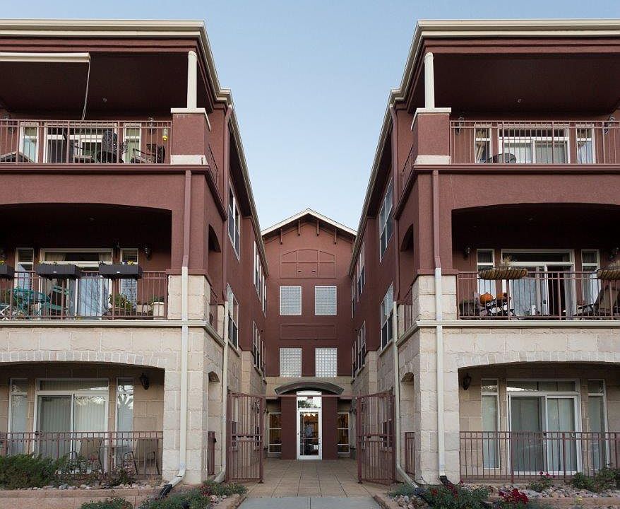 1st image of 2100 N Humboldt St APT 108