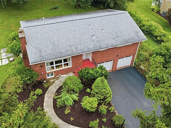 3rd image of 116 Hidden Valley Rd