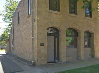 313 1/2 Ramsey St, Hastings, MN 55033