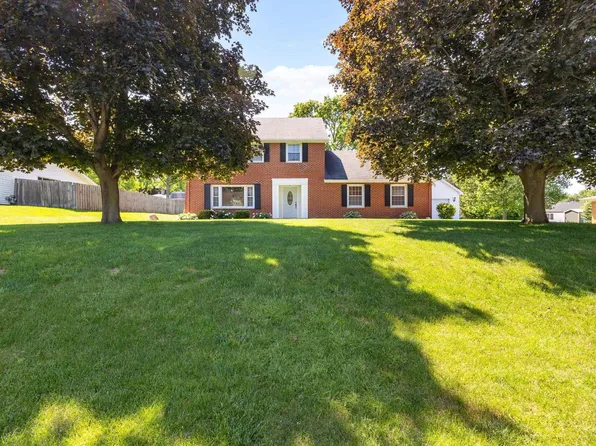 5501 Abshire Dr, South Bend, IN 46614