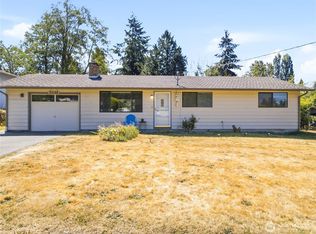 2449 SW 328th St, Federal Way, WA 98023