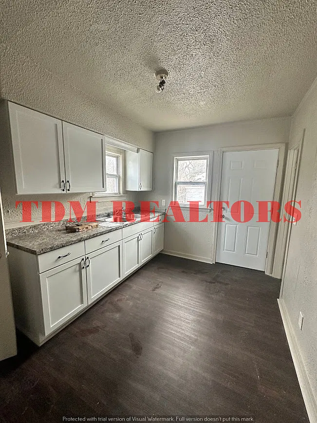 2 bed, 690 sqft, $750 — Photo 2