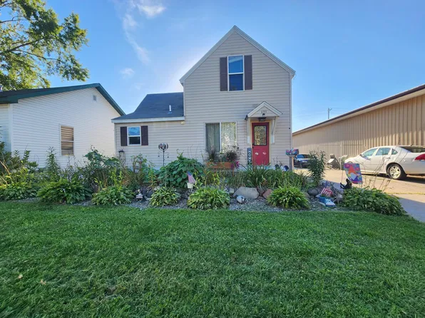 635 4th St SE, Pine City, MN 55063