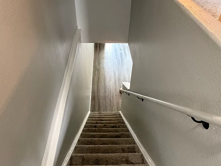 2031 Oakcrest Cir — Photo 15