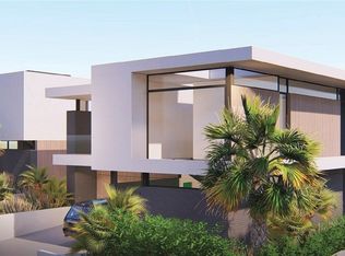 1008 W Wilson St, Costa Mesa, CA 92627