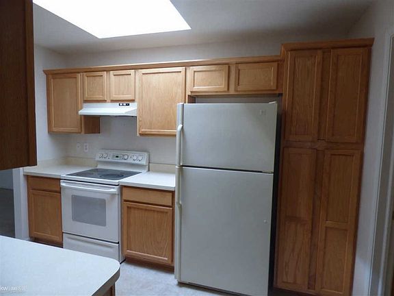 3rd image of 50294 Brockton Ct