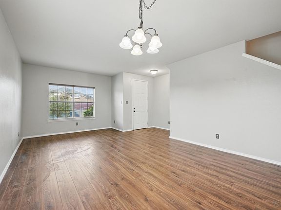 4th image of 14629 Eaglemont Dr