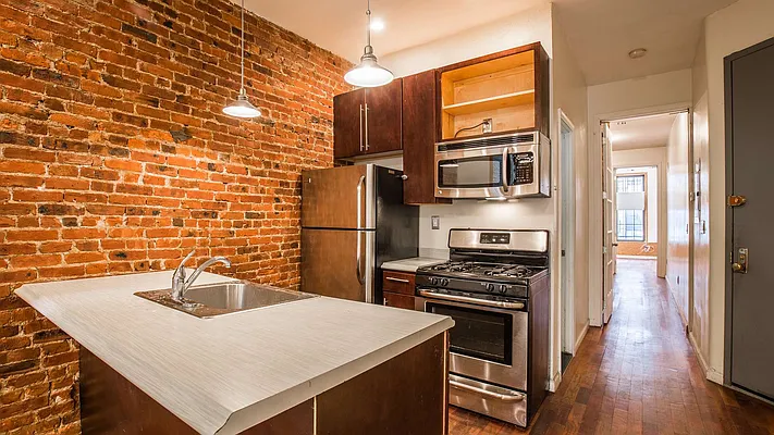 Rented by Nooklyn NYC LLC | media 32