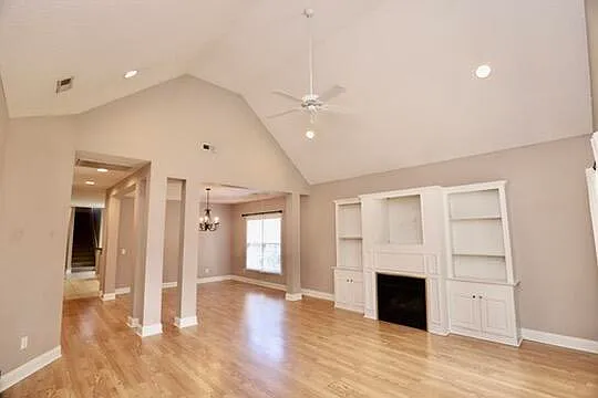3192 Mayflower Ln — Photo 13