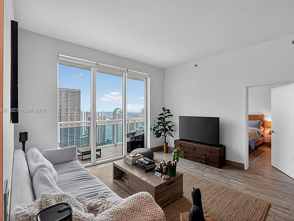 4th image of 950 Brickell Bay Dr APT 4504