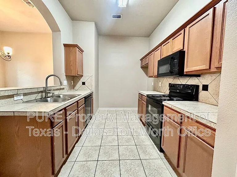 1421 Piedmont Dr — Photo 16
