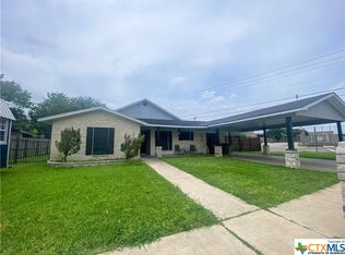 2901 Linda Dr, Victoria, TX 77901