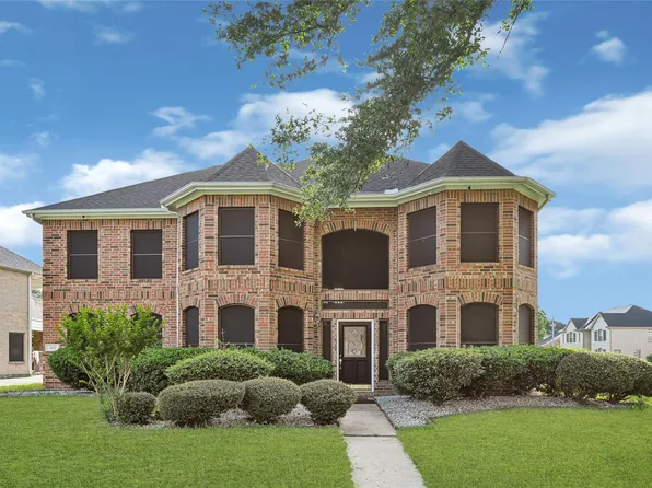 202 Cascade Pines Dr, Houston, TX 77049