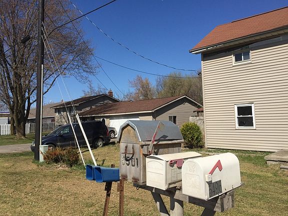3rd image of 5496 N State Rd