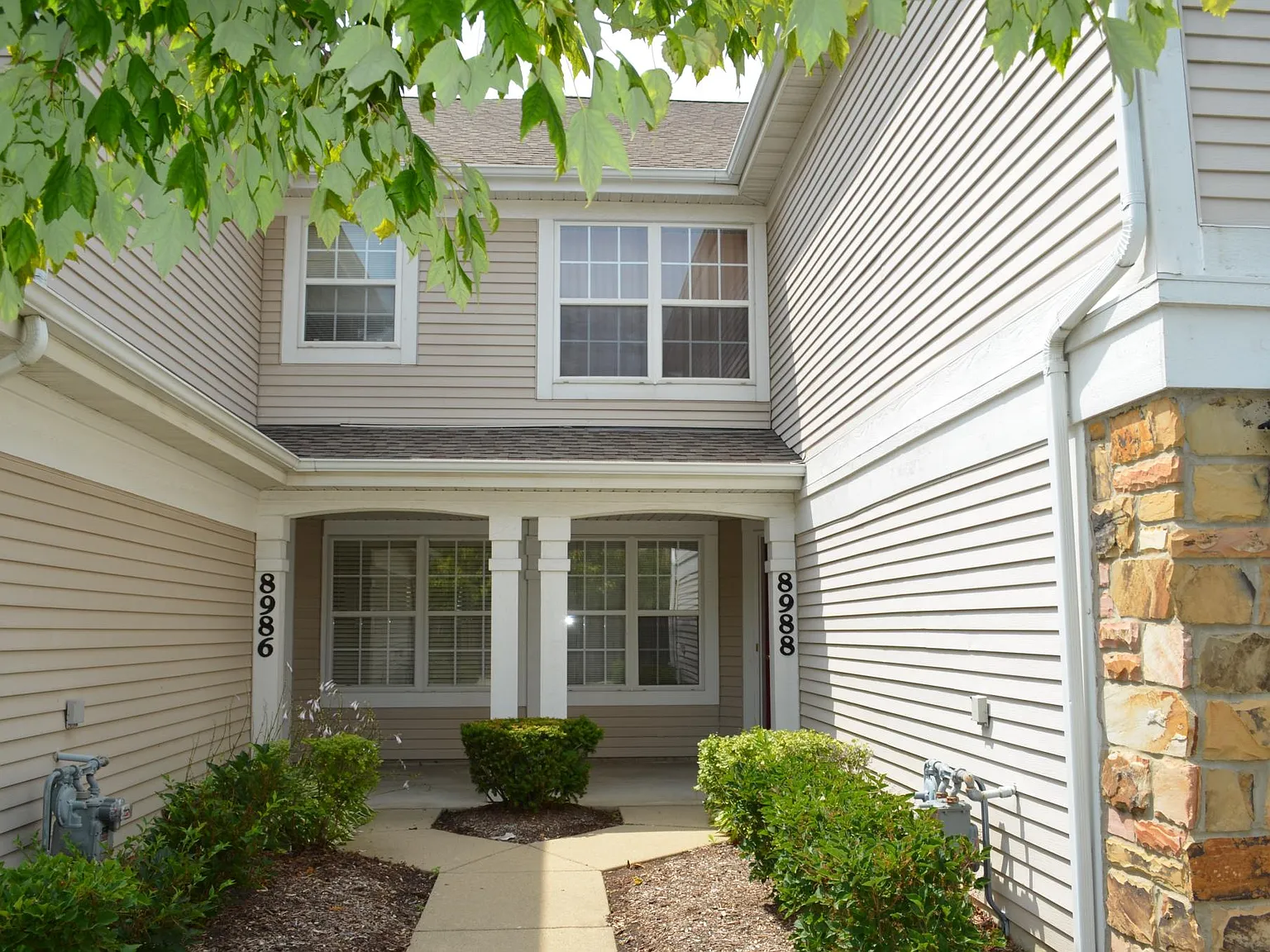 3 bed, 2.5 bath, $2,900 — Photo 2
