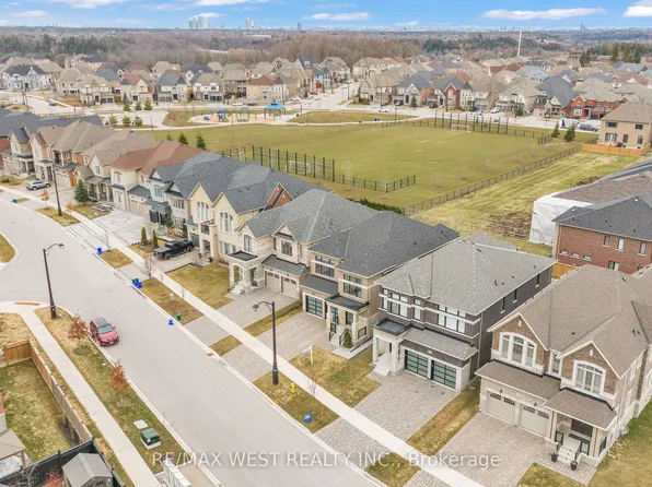 65 Port Royal Ave, Vaughan, ON L4H 4K5
