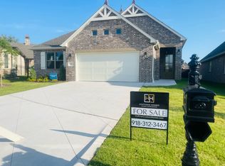 3405 W Roanoke St, Broken Arrow, OK 74011