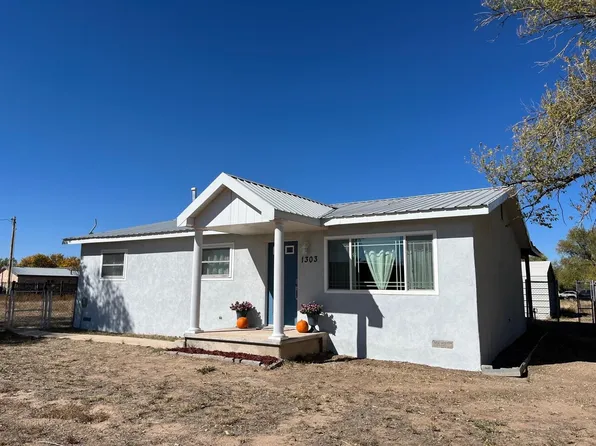 1303 Joseph Ave W, Estancia, NM 87016